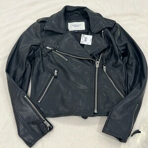 Faux leather jacket! Black size small women
